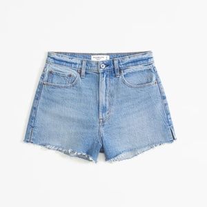 ABERCROMBIE & FITCH CURVE LOVE HIGH RISE MOM SHORT (SIZE 32 / US 14)